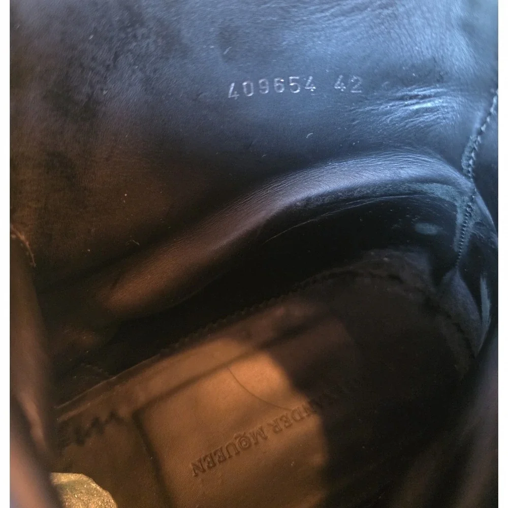 Alexander McQueen Black Laser Etched Leather Boots size 42 tattoo art Damaged